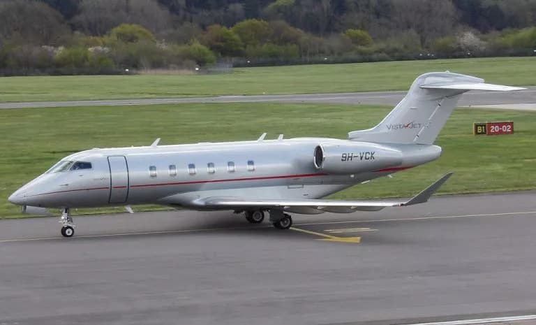 Bombardier Challenger 350 private jet charter