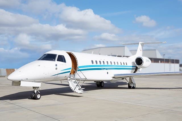 Embraer Legacy 650 private jet charter