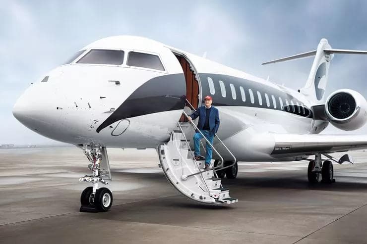Formula 1 pilot Niki Lauda Bombardier Global Private Jet