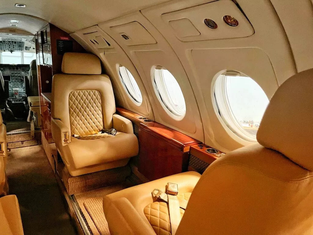 Time is Money: Top 5 Reasons to Fly Private