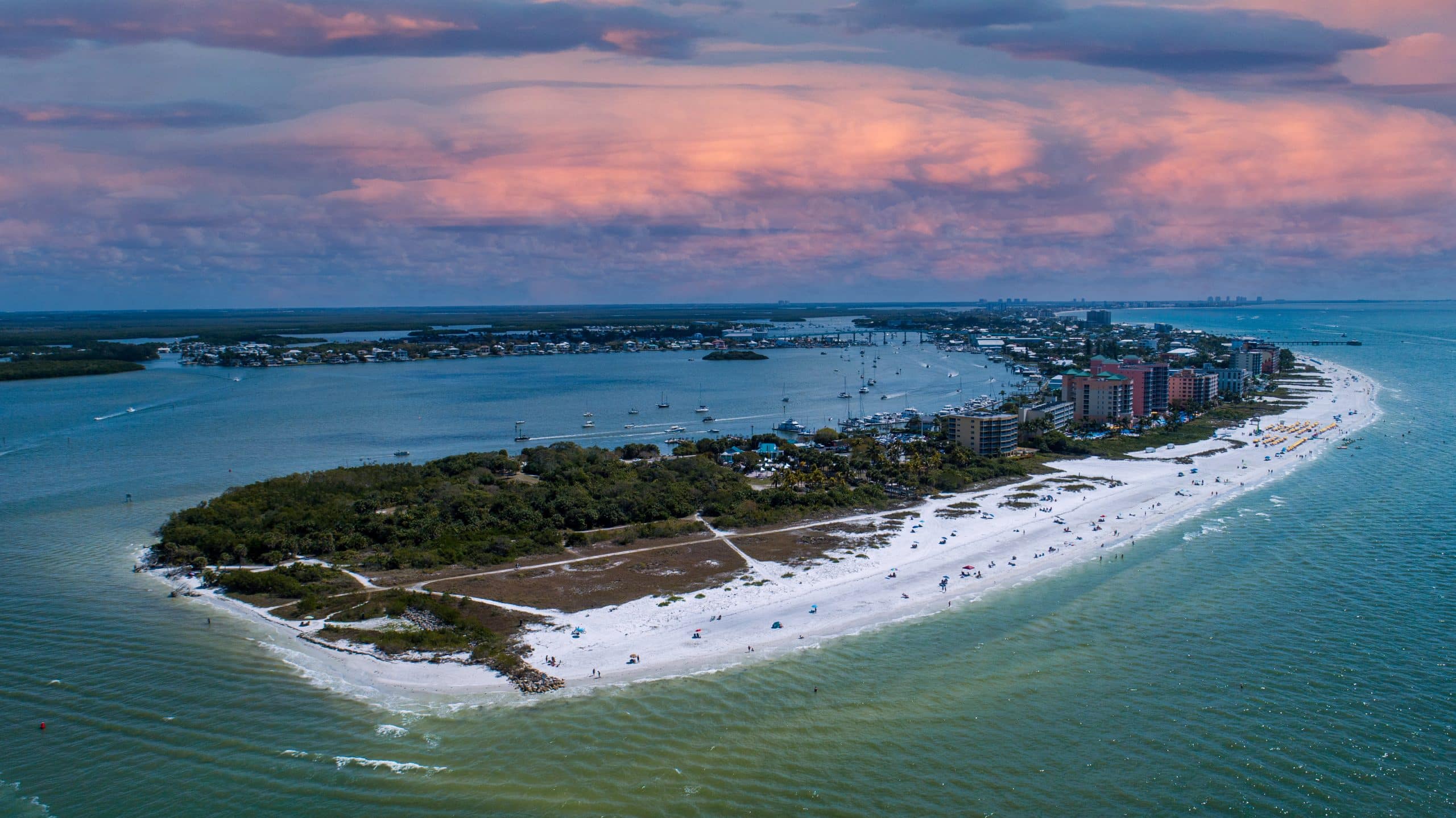 Fort Myers Beach. Fly Private Jet.