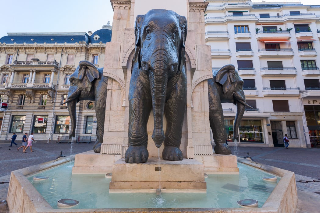 Fontaine des Éléphants. Fly Private to Chambery.